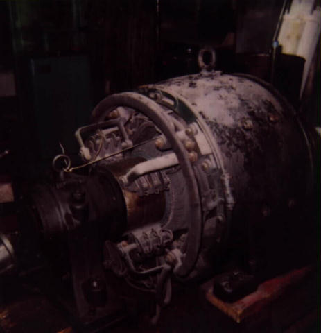 Dcmotor1.jpg (24391 bytes)
