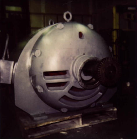 Hoist1.jpg (23627 bytes)