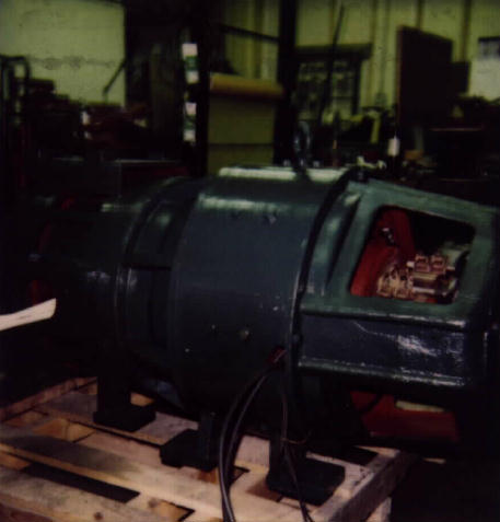 Hoist1.jpg (23627 bytes)